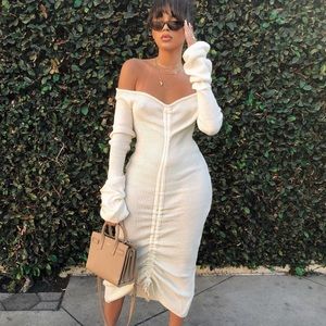 ISO LOOKING FOR THIS RUCHED DRESS